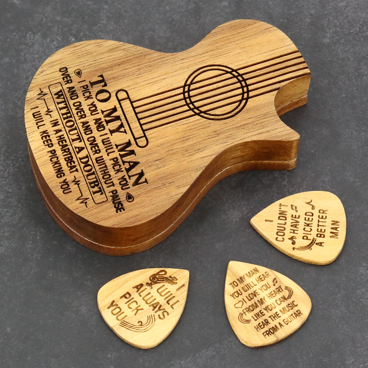 Engraved Guitar Pick Box Personalized Wood Guitar Picks Box Plectrum Container with 3 Pcs Guitar Pick for Music Instrument Guitar Players friend father boyfrend