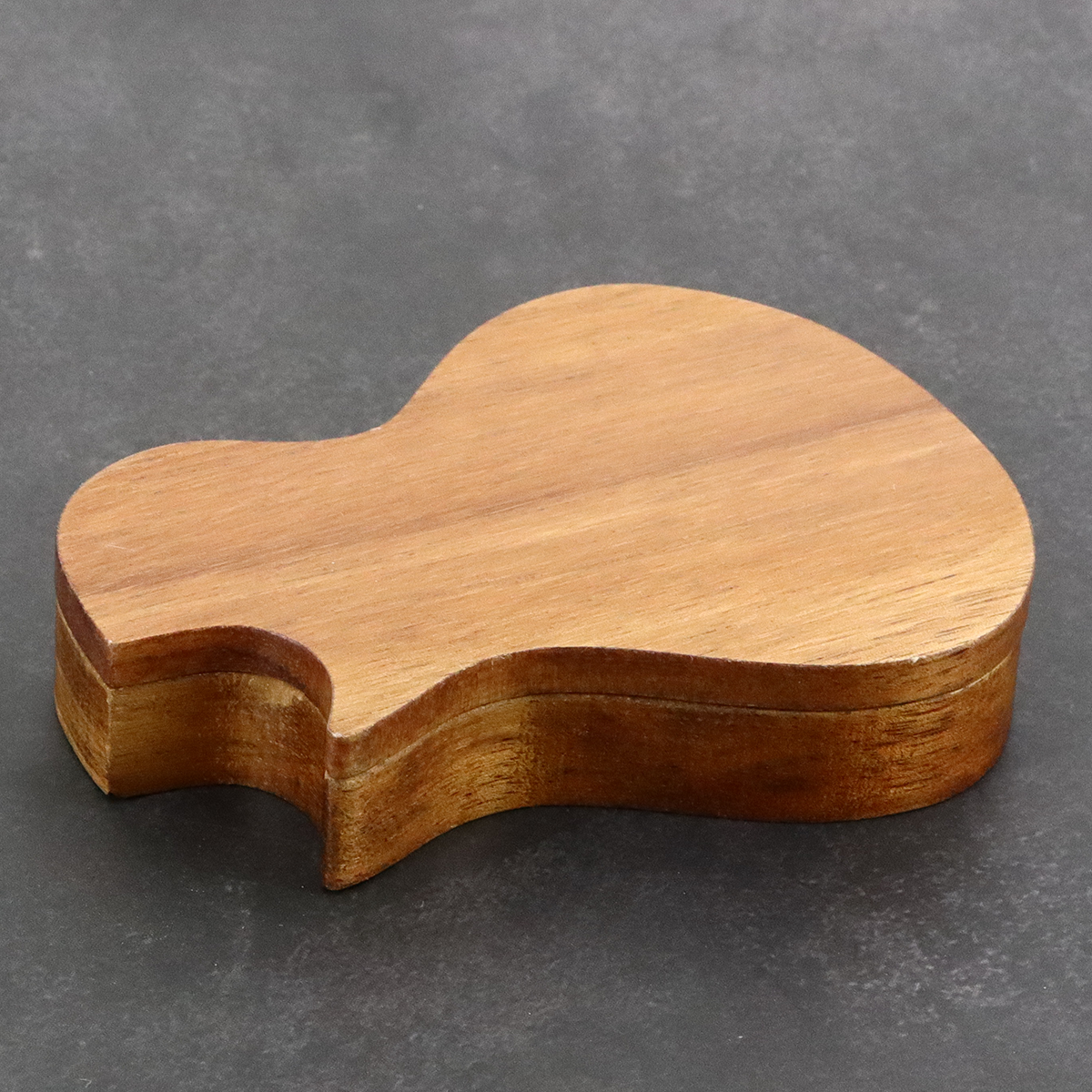 Engraved Guitar Pick Box Personalized Wood Guitar Picks Box Plectrum Container with 3 Pcs Guitar Pick for Music Instrument Guitar Players friend father boyfrend